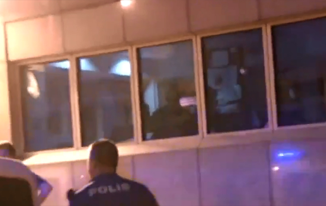 В Турции обстреляли пост безопасности возле посольства США